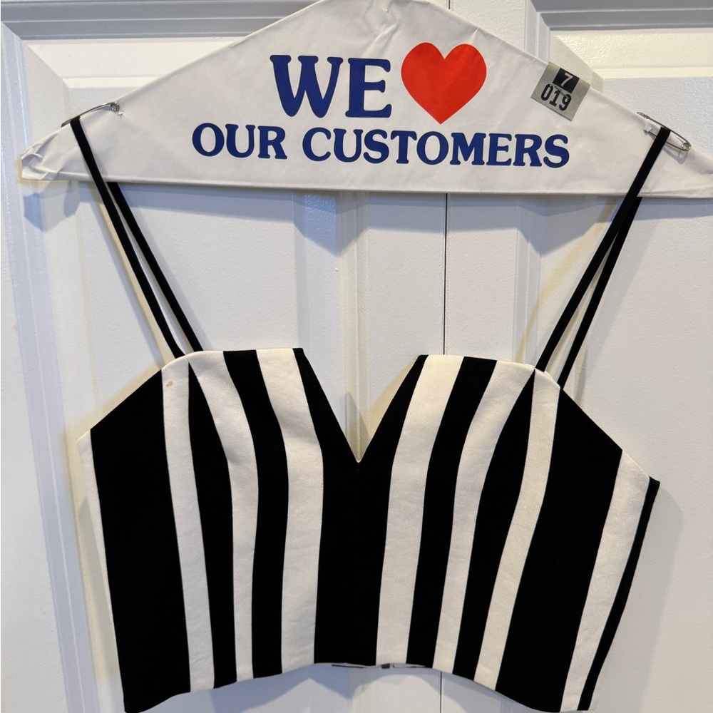 Alice + Olivia Bertie striped linen blend crop top